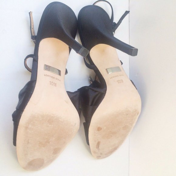 BADGLEY MISCHKA "RUBY" SATIN CRYSTAL JEWELED HEELS - Picture 8 of 9